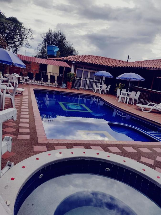 Finca Hotel La Melania Montenegro Bagian luar foto